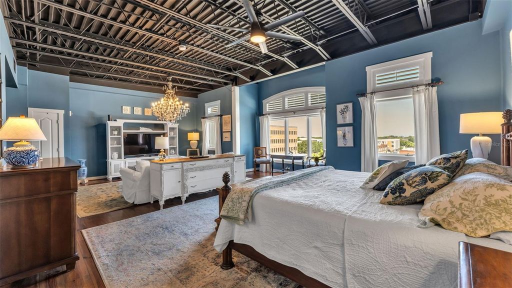 Image 16 of property listing at 125 N KENTUCKY AVENUE 501 & 503, Lakeland, FL 33801