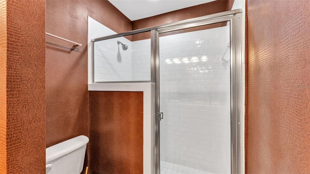 Image 20 of property listing at 125 N KENTUCKY AVENUE 501 & 503, Lakeland, FL 33801