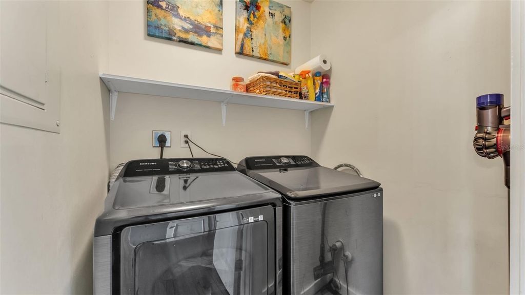 Image 22 of property listing at 125 N KENTUCKY AVENUE 501 & 503, Lakeland, FL 33801