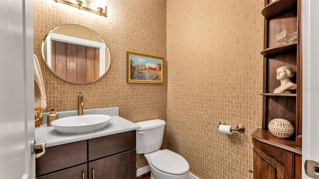 Image 23 of property listing at 125 N KENTUCKY AVENUE 501 & 503, Lakeland, FL 33801