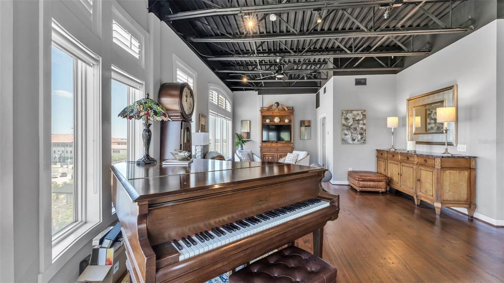 Image 33 of property listing at 125 N KENTUCKY AVENUE 501 & 503, Lakeland, FL 33801