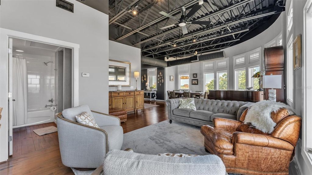 Image 36 of property listing at 125 N KENTUCKY AVENUE 501 & 503, Lakeland, FL 33801