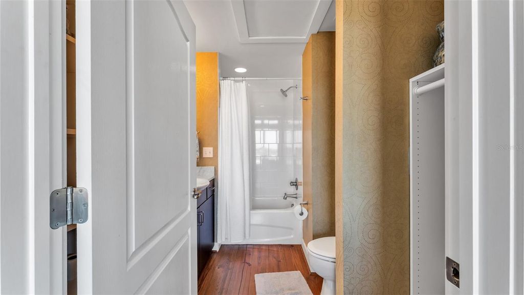 Image 38 of property listing at 125 N KENTUCKY AVENUE 501 & 503, Lakeland, FL 33801