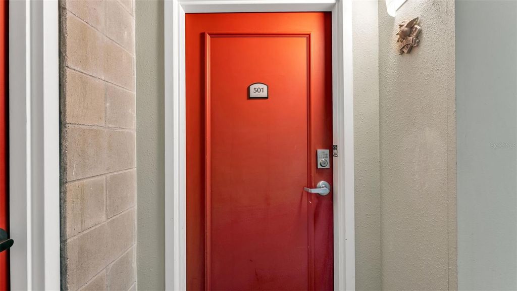 Image 6 of property listing at 125 N KENTUCKY AVENUE 501 & 503, Lakeland, FL 33801