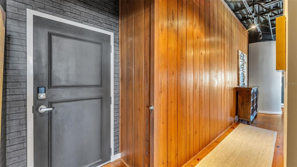 Image 7 of property listing at 125 N KENTUCKY AVENUE 501 & 503, Lakeland, FL 33801