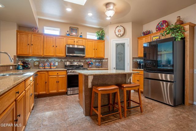 7347 BLACK MESA Drive, El Paso, TX 79911
