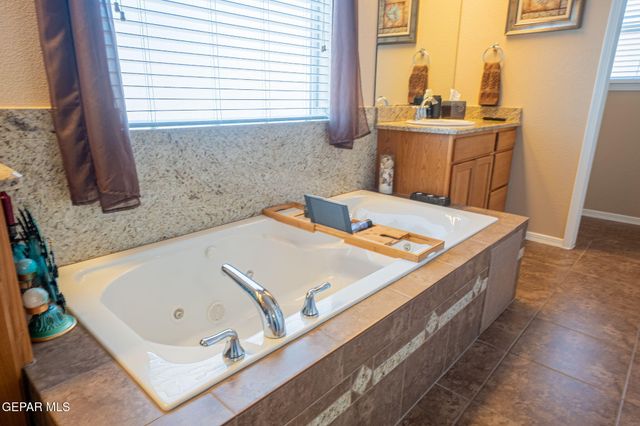 7347 BLACK MESA Drive, El Paso, TX 79911