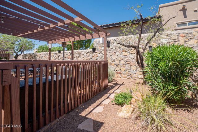 7347 BLACK MESA Drive, El Paso, TX 79911