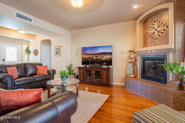 7347 BLACK MESA Drive, El Paso, TX 79911