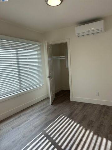 7808 Weld St, Oakland, CA 94621