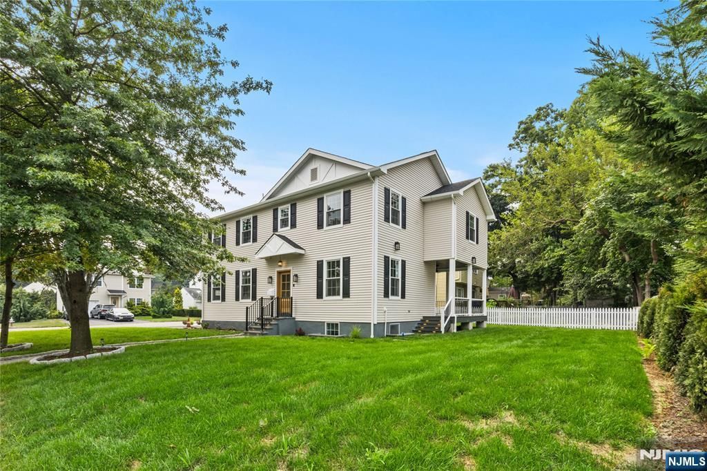 24 Ryder Road, Fair Lawn, NJ 07410
