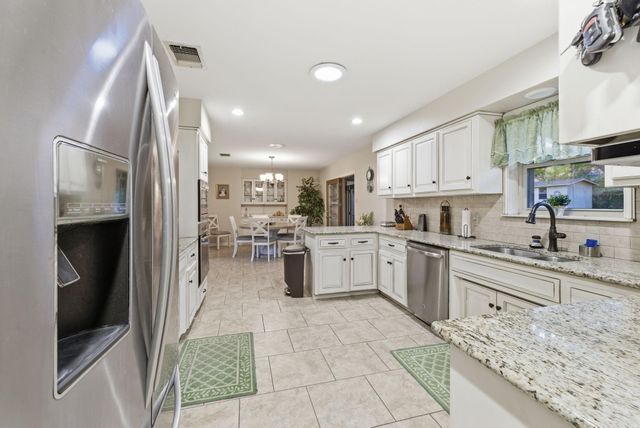 118 Timber Ln Lane, Kerrville, TX 78028