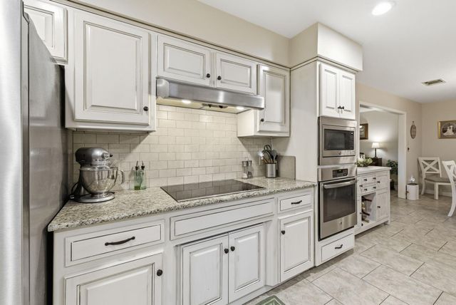 118 Timber Ln Lane, Kerrville, TX 78028