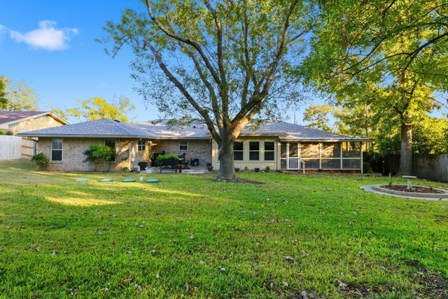 118 Timber Ln Lane, Kerrville, TX 78028