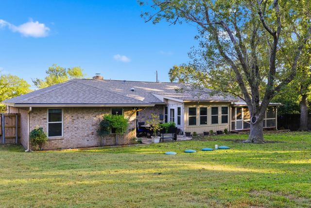 118 Timber Ln Lane, Kerrville, TX 78028