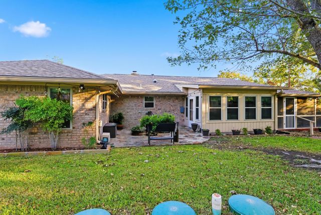 118 Timber Ln Lane, Kerrville, TX 78028