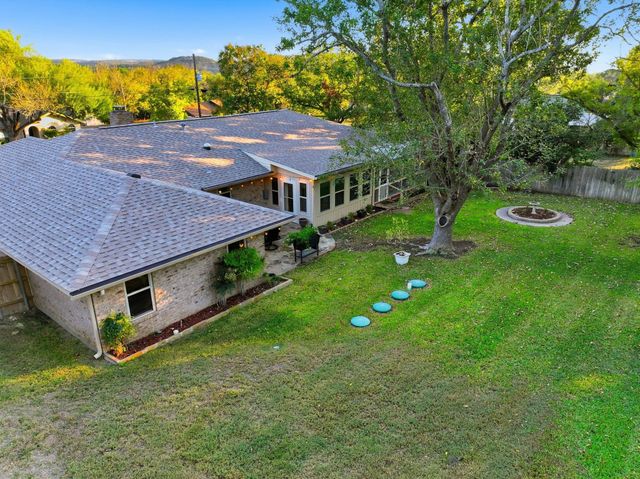 118 Timber Ln Lane, Kerrville, TX 78028