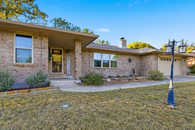 118 Timber Ln Lane, Kerrville, TX 78028