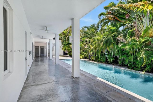 745 SW 22nd Road, Miami, FL 33129