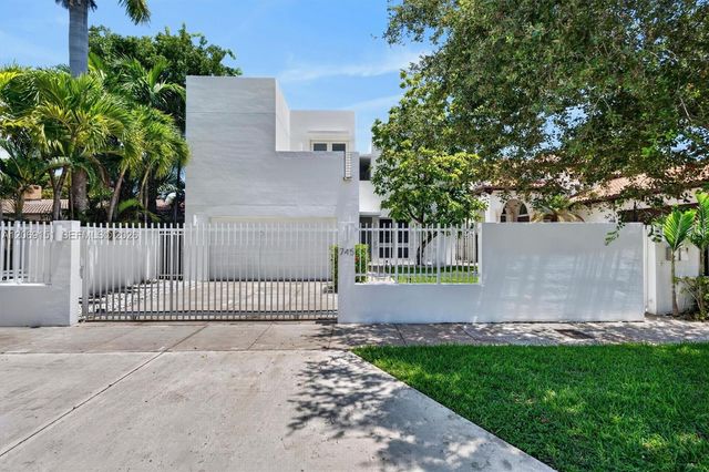 745 SW 22nd Road, Miami, FL 33129