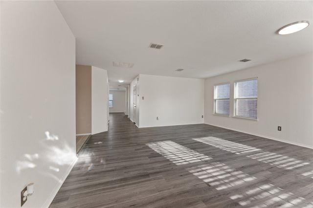 8105 York Beach Place, Arlington, TX 76002