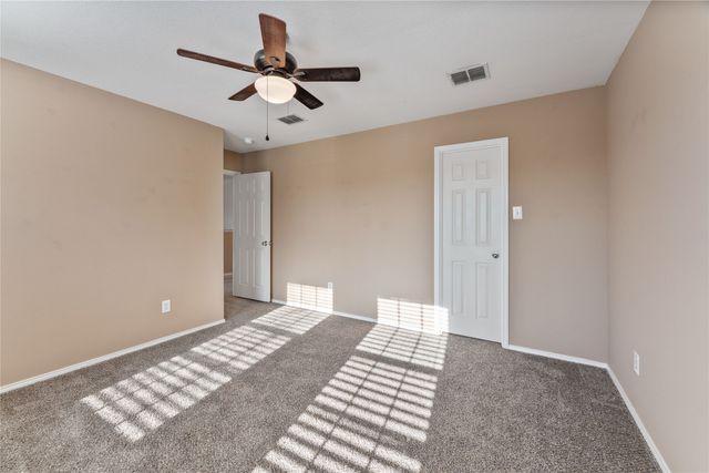 8105 York Beach Place, Arlington, TX 76002