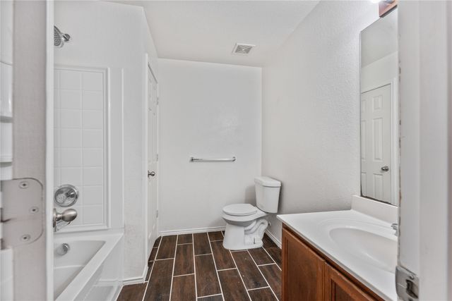 8105 York Beach Place, Arlington, TX 76002