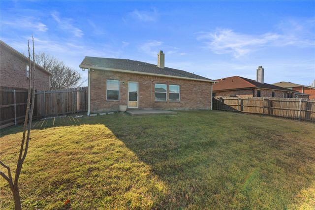 8105 York Beach Place, Arlington, TX 76002