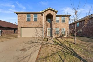 8105 York Beach Place, Arlington, TX 76002