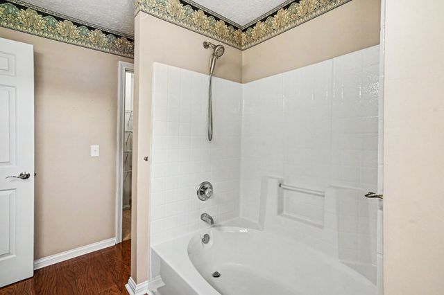 519 Redstone Dr, Gallatin, TN 37066