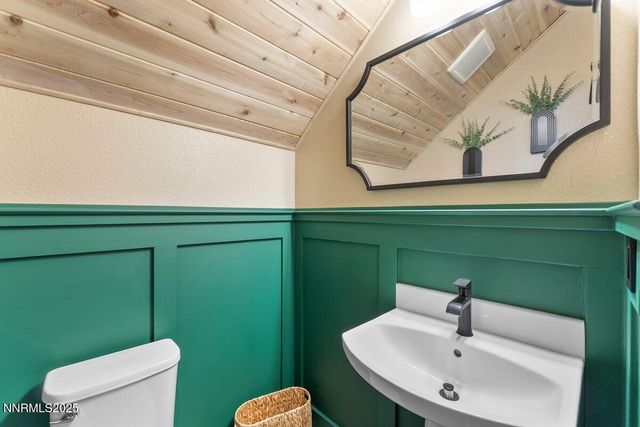 6670 Russian Thistle Drive, Sparks, NV 89436