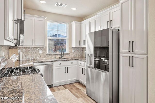 6670 Russian Thistle Drive, Sparks, NV 89436