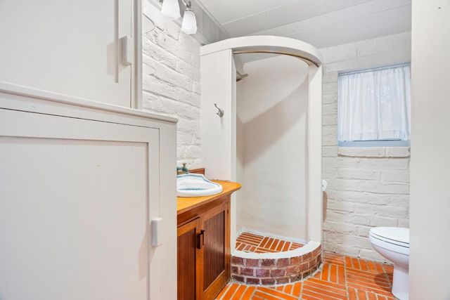 264 W Carmel Valley Road, Carmel Valley, CA 93924