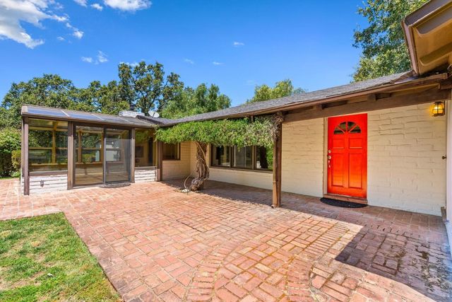 264 W Carmel Valley Road, Carmel Valley, CA 93924