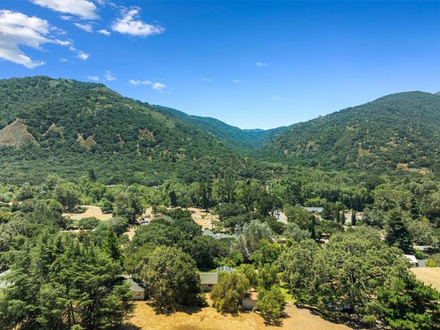 264 W Carmel Valley Road, Carmel Valley, CA 93924