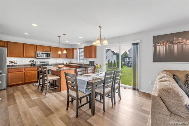 7275 Castell Boulevard, Belleville, MI 48111