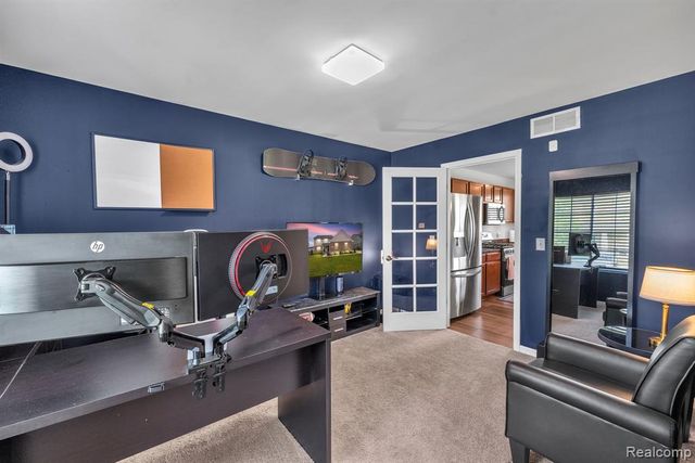 7275 Castell Boulevard, Belleville, MI 48111