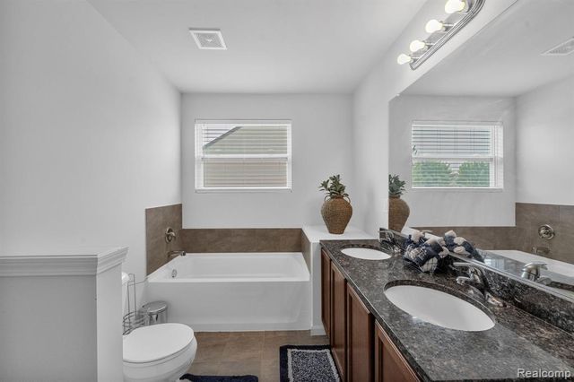 7275 Castell Boulevard, Belleville, MI 48111