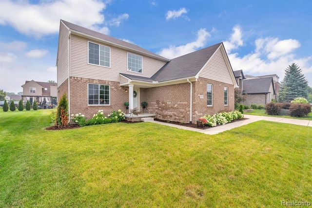 7275 Castell Boulevard, Belleville, MI 48111