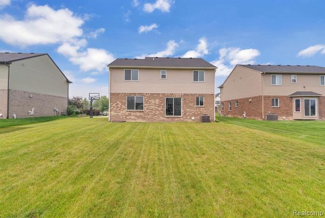 7275 Castell Boulevard, Belleville, MI 48111