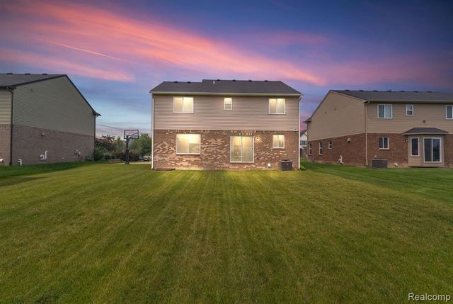 7275 Castell Boulevard, Belleville, MI 48111