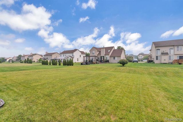 7275 Castell Boulevard, Belleville, MI 48111