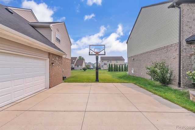7275 Castell Boulevard, Belleville, MI 48111