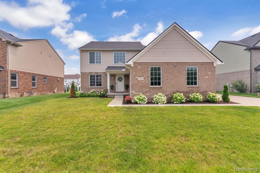 7275 Castell Boulevard, Belleville, MI 48111