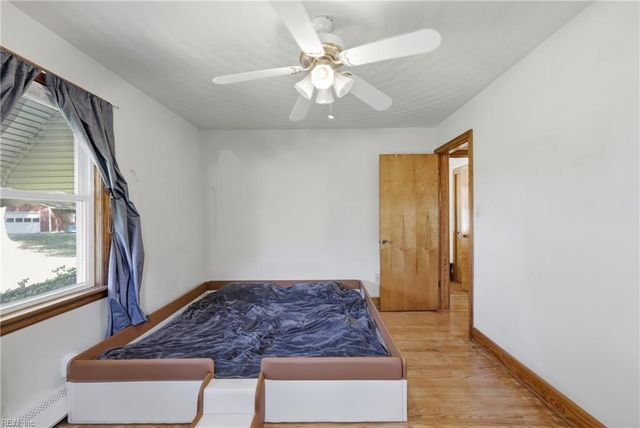 2406 Drum Creek RD, Chesapeake, VA 23321