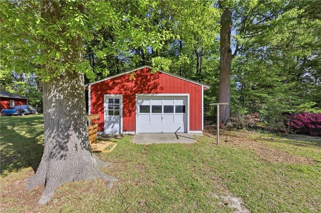 2406 Drum Creek RD, Chesapeake, VA 23321