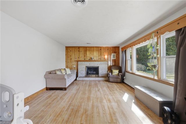 2406 Drum Creek RD, Chesapeake, VA 23321