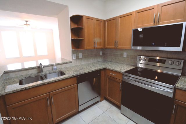 10435 MIDTOWN Parkway 211, Jacksonville, FL 32246