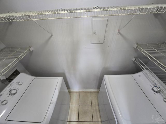 2303 W Michigan Ave B10, Pensacola, FL 32526