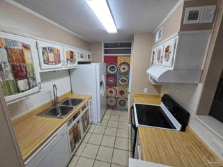 2303 W Michigan Ave B10, Pensacola, FL 32526